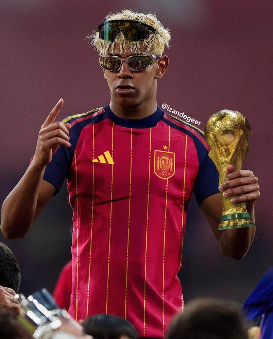 虽属虚拟, 此前的球衣 虽属虚拟, 此前的球衣