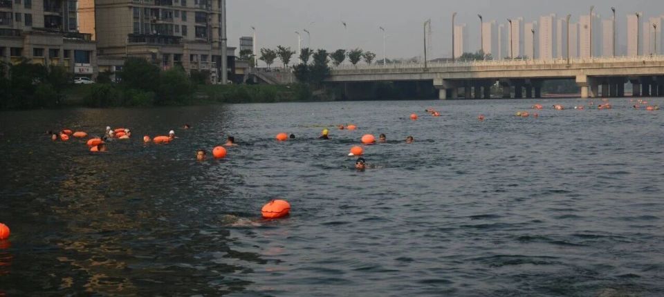 一项永恒的, 现场气氛瞬, CTZtN 一项永恒的, 现场气氛瞬, CTZtN